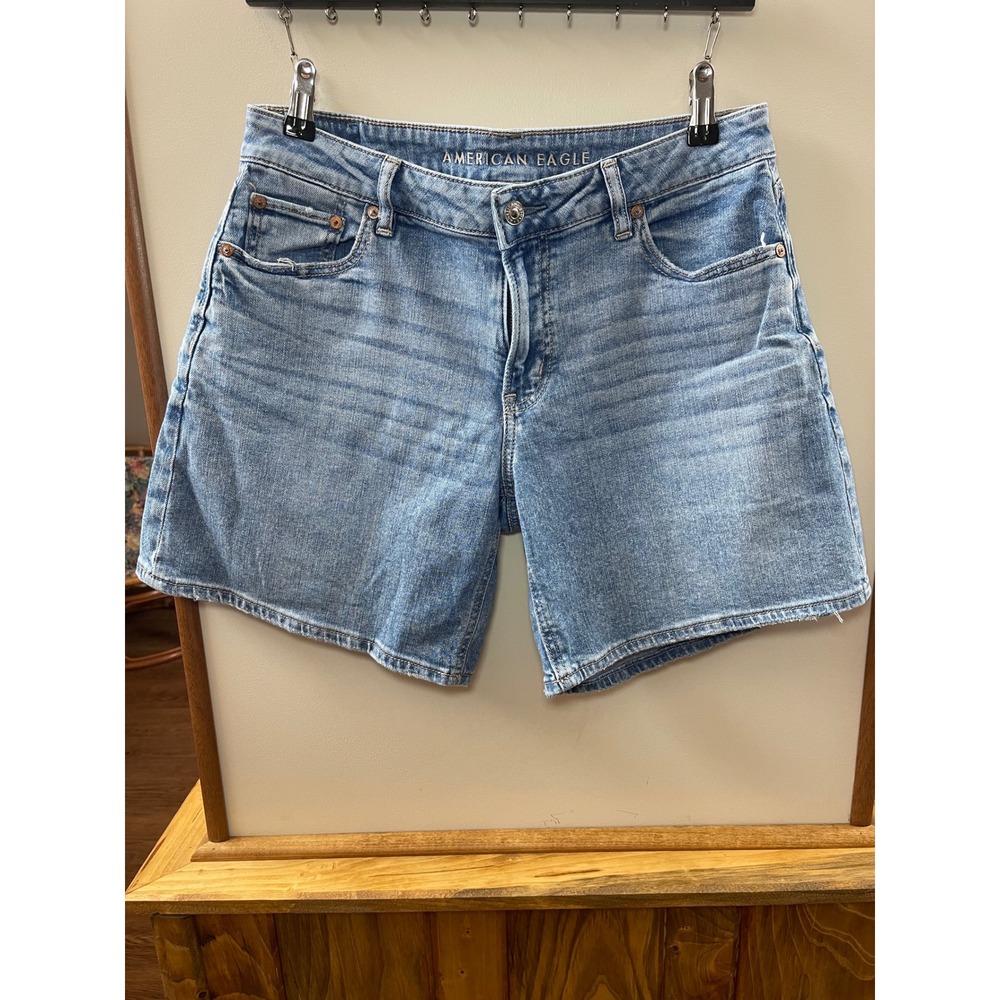 American Eagle Denim Shorts Womens 4 Blue Stretch Light Wash Raw Hem